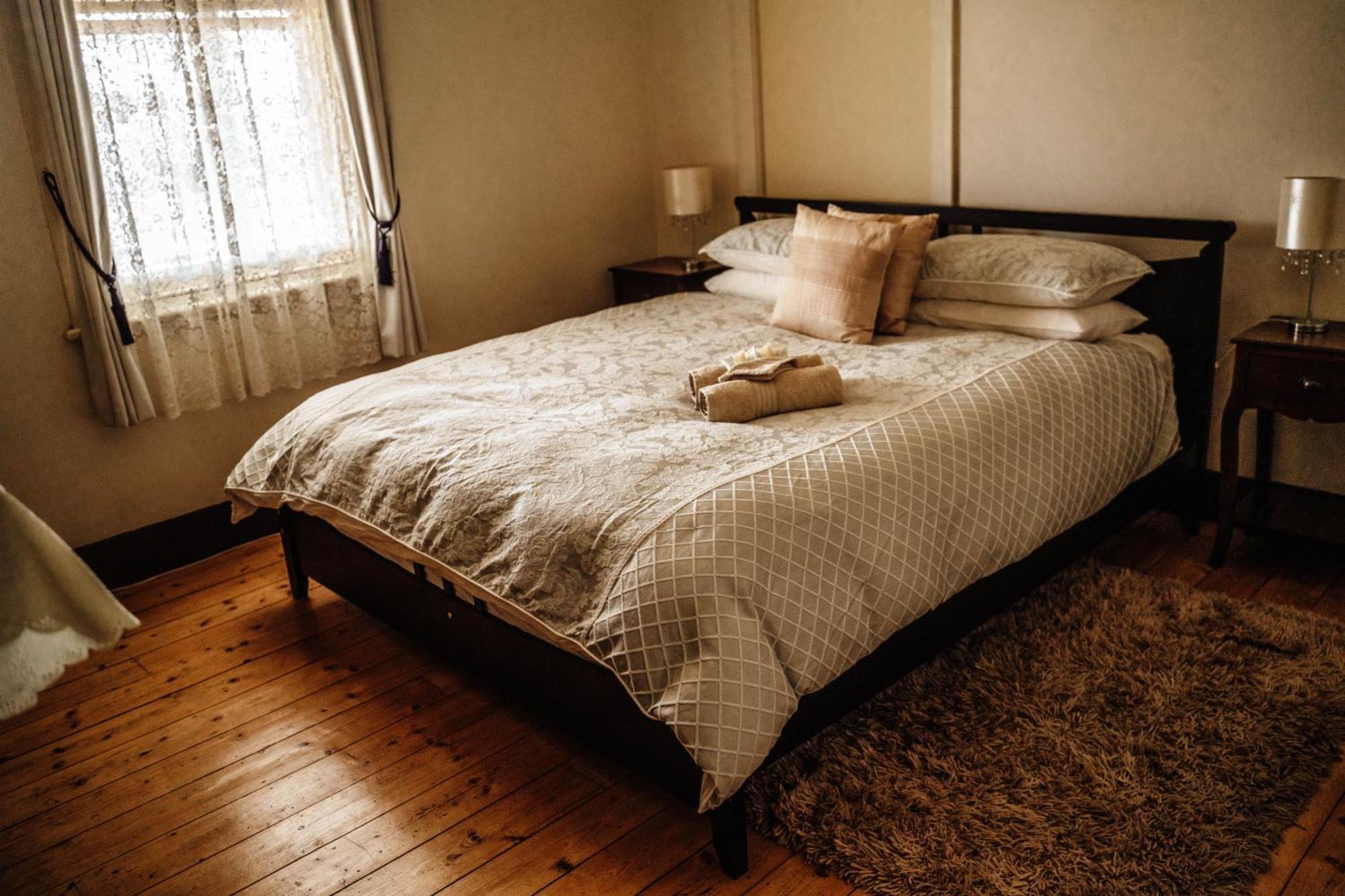 Vale Of Avoca Hotel Charlton Екстериор снимка